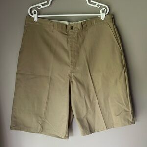 NWT DICKIES Men’s Khaki 11” Shorts